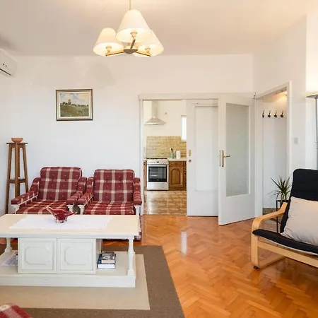Stunning In With House Sea View Apartamento Lovran
